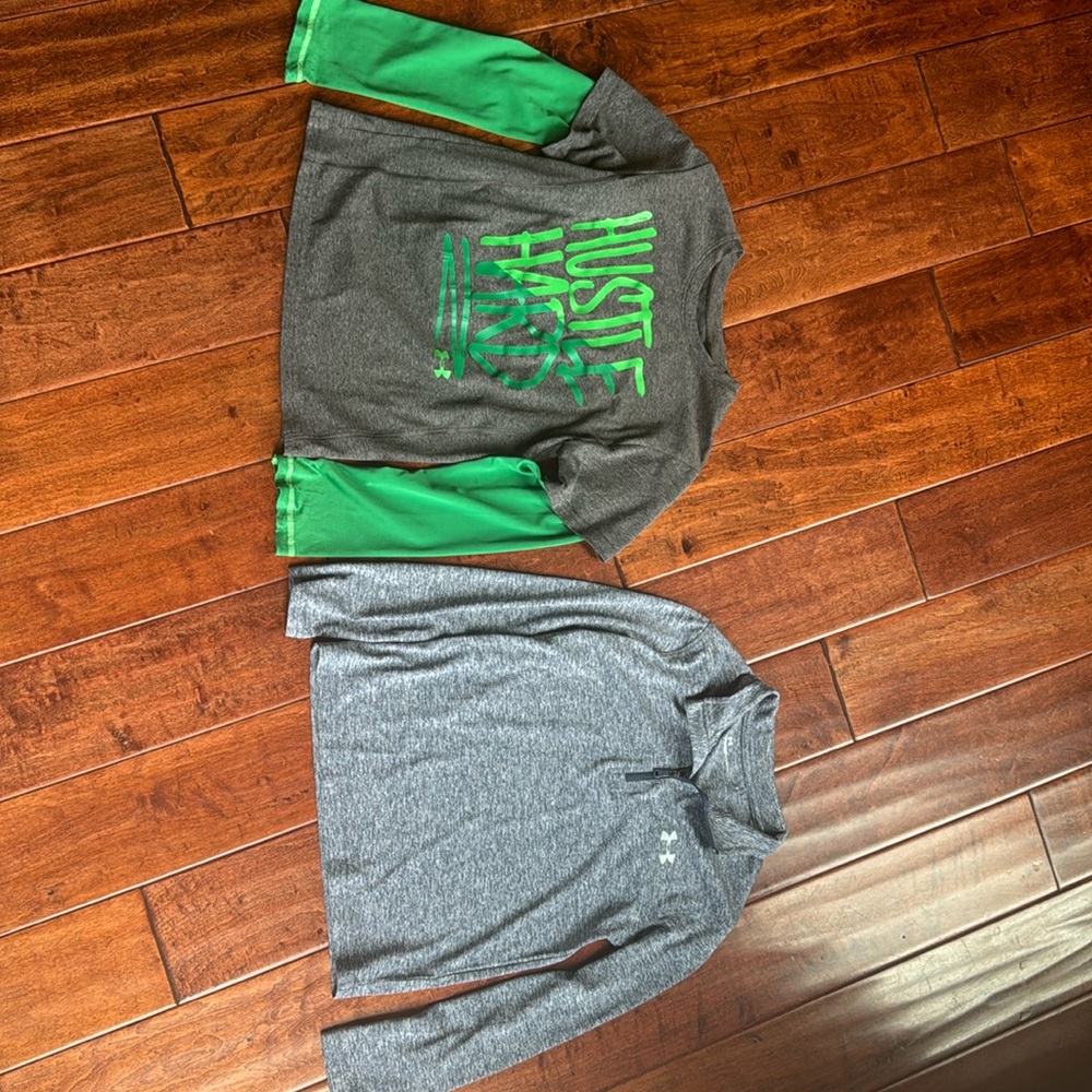 Boys under armour long sleeve t shirts size 7